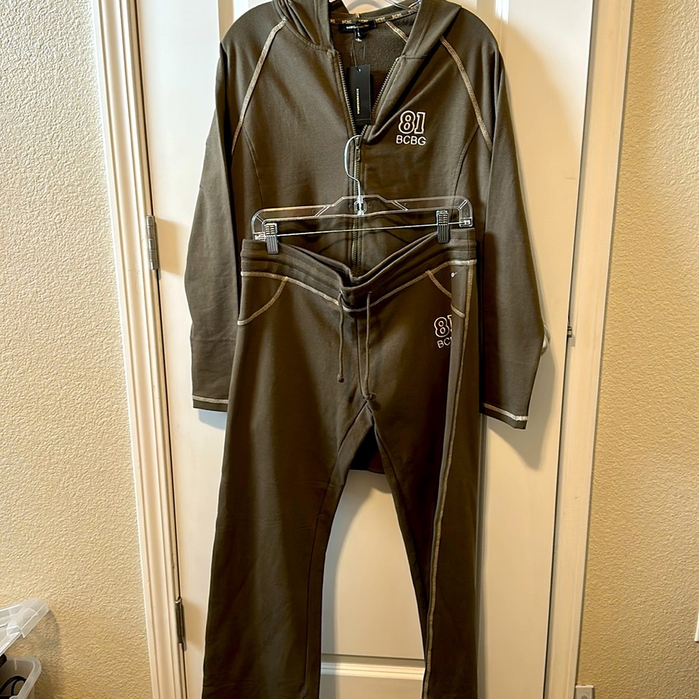 BCBG 81 Dark Olive Hooded Jacket 2PC Size Large $150